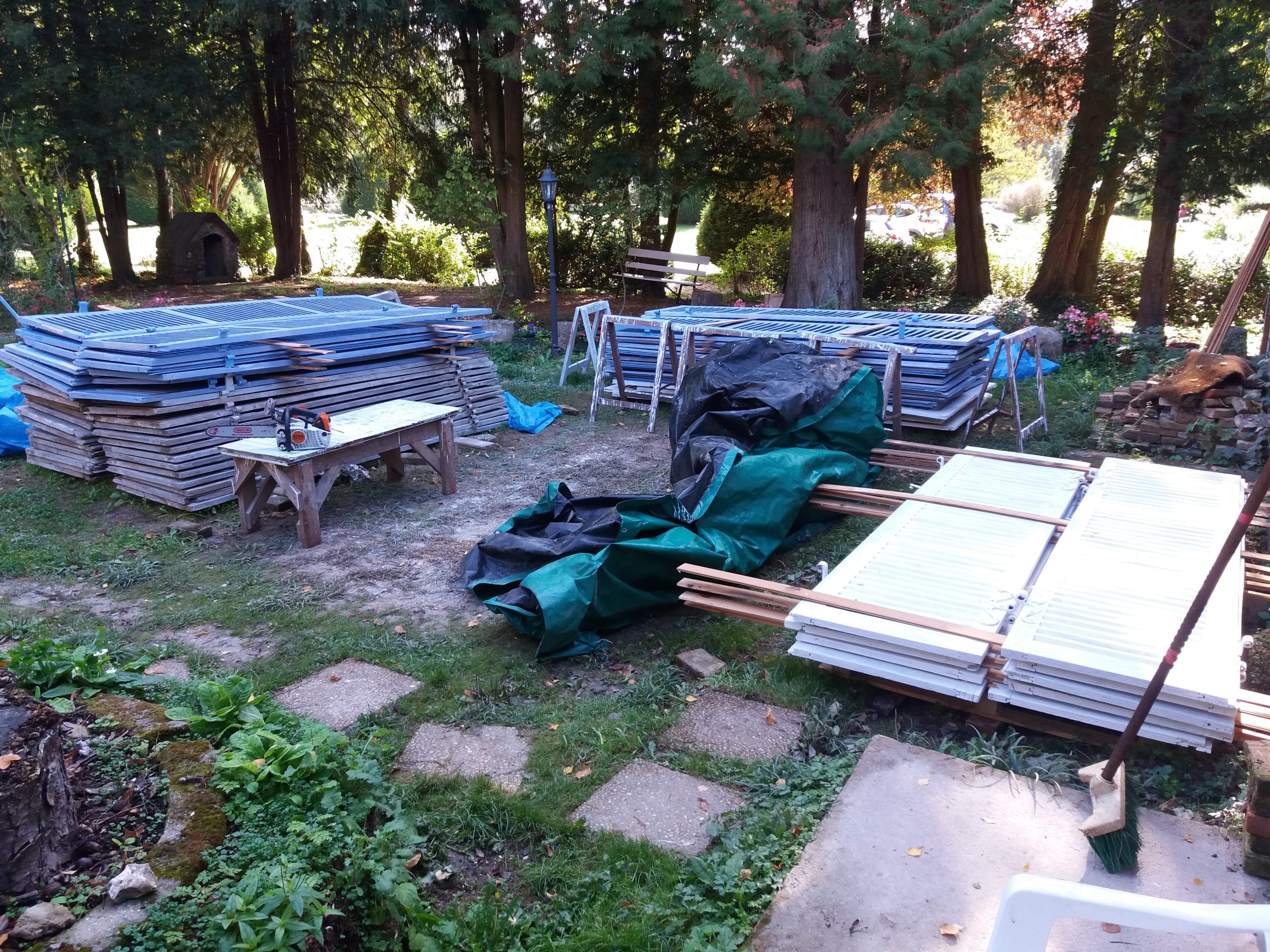 Restauration de volets sur un château