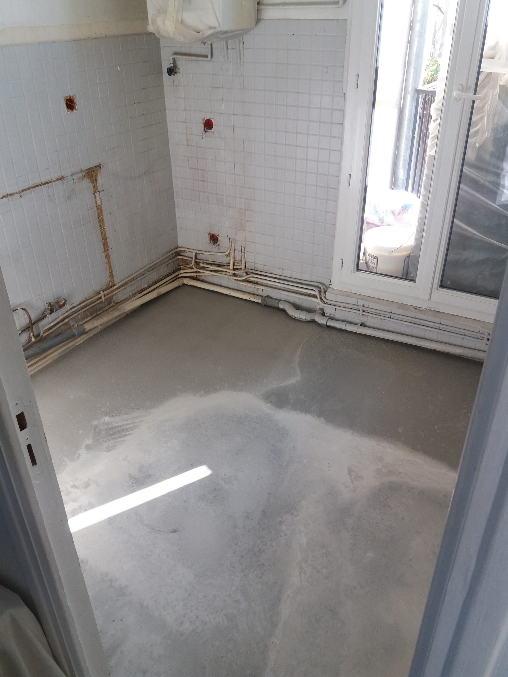 Rénovation des sols, murs et salle de bain