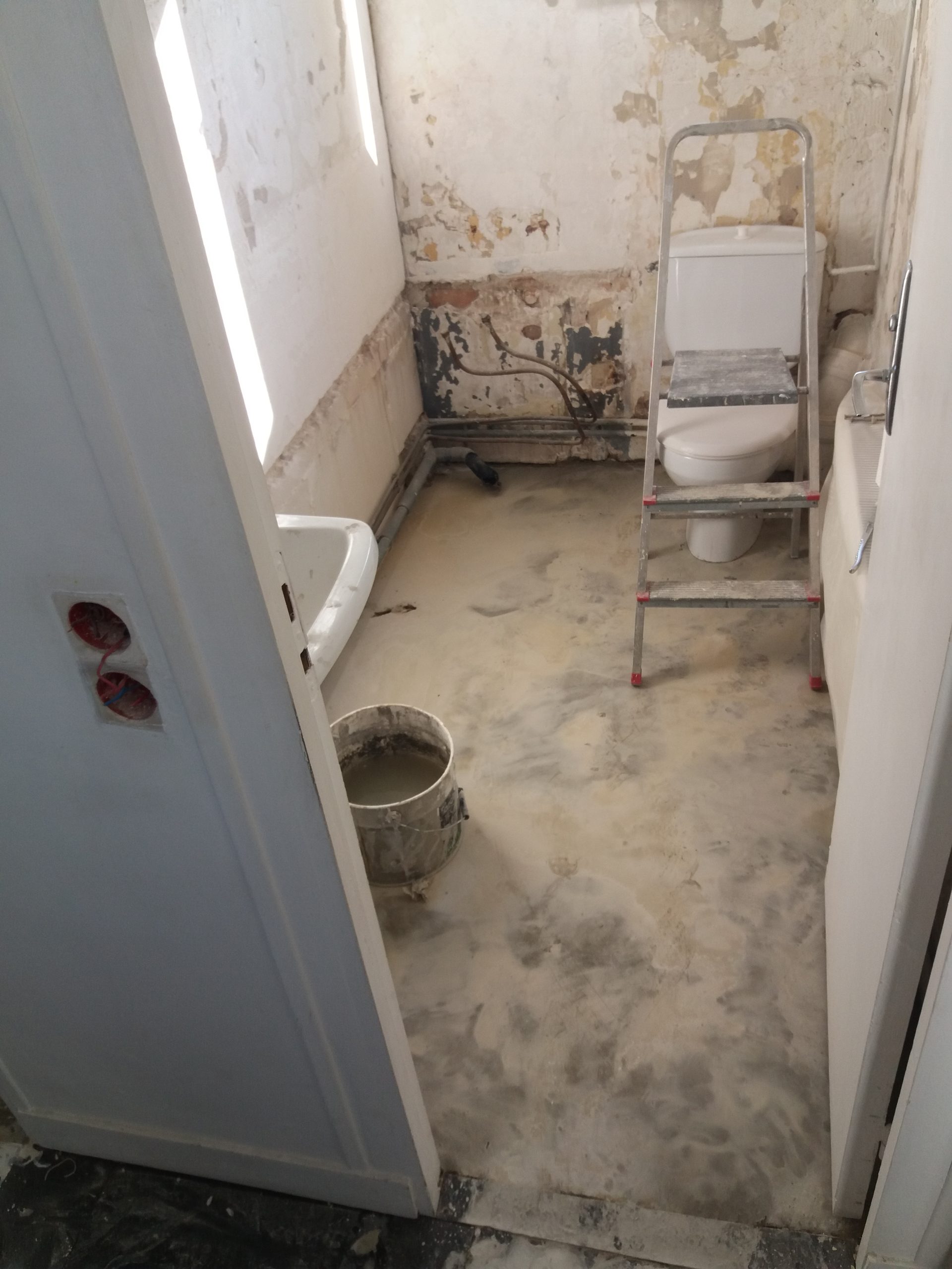 Rénovation des sols, murs et salle de bain