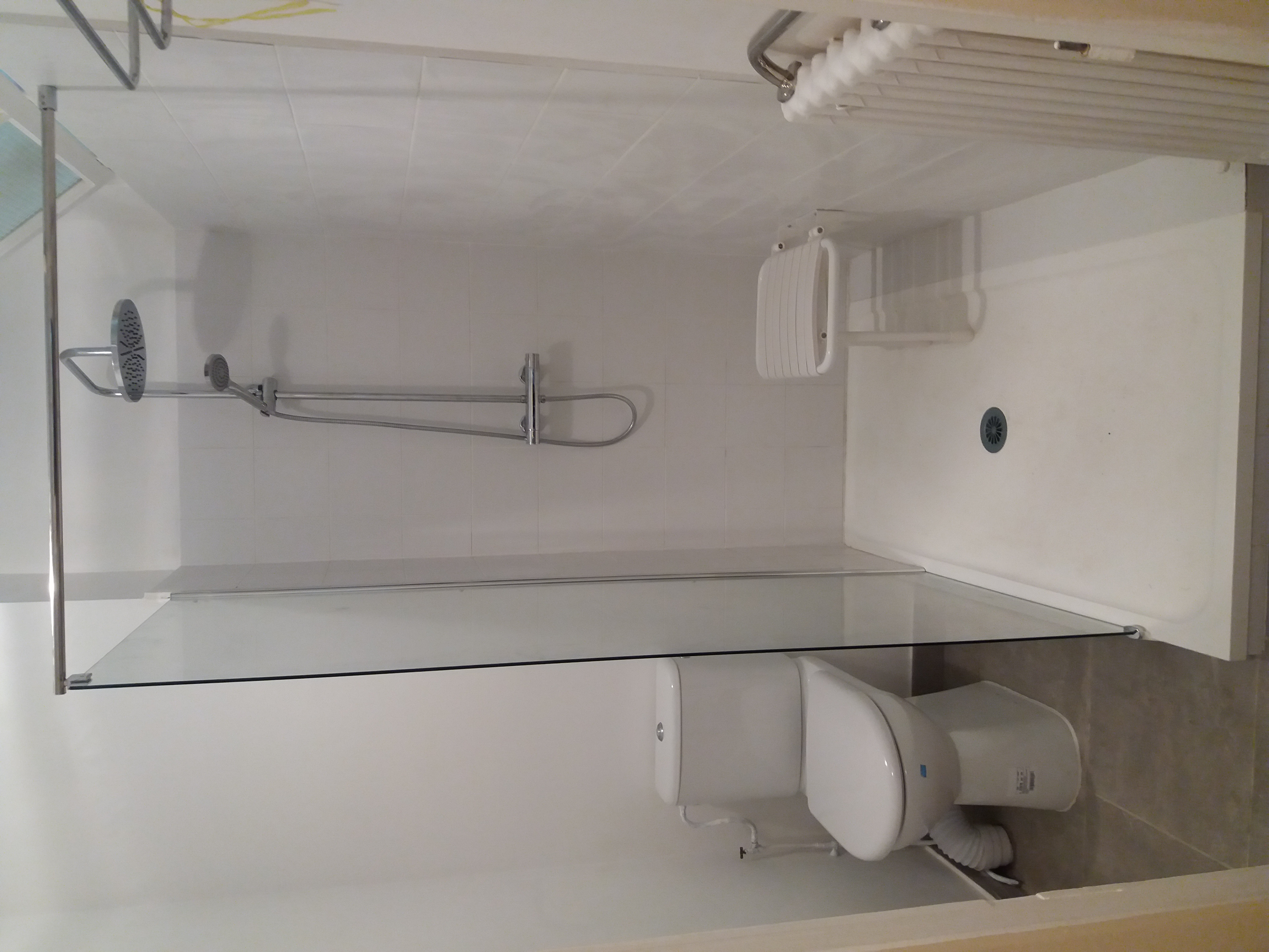 Salle de bain PMR modernisée